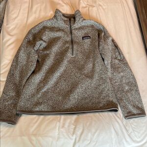 Patagonia Women’s Heathered Gray 1/4-zip Sweater